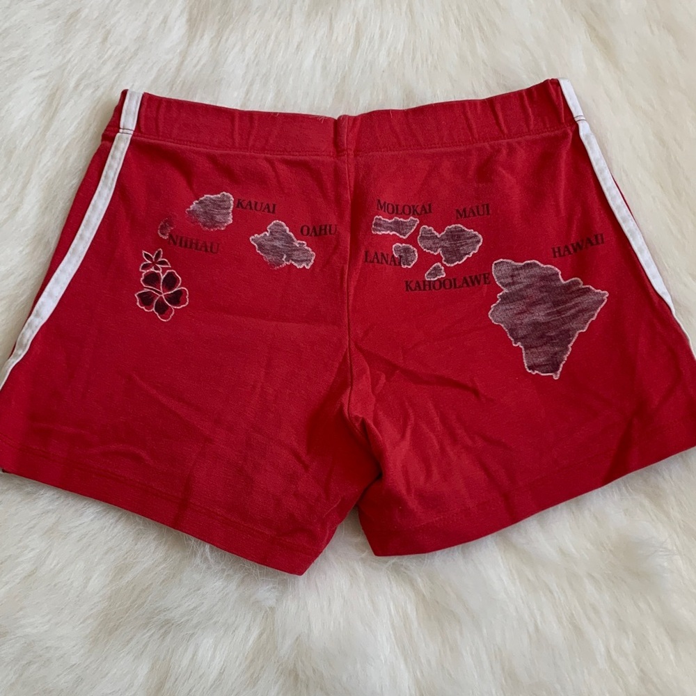 Kids' Red Shorts with White Stripes and Hawaii Map Cotton - Picture 3 of 3